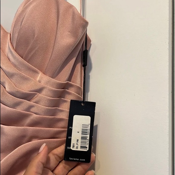 SOLD Long Formal Dress > Size 4 > Light Pink > Strapless/Padded - Picture 11 of 11